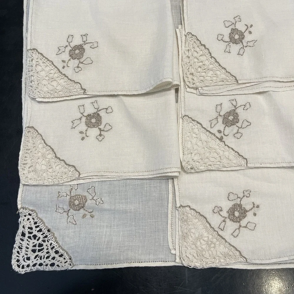 Vintage Linen Embroidered Crochet Tablecloth 6 Napkins Set Floral Scalloped Edge